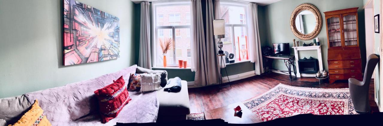 Efren'S Cosy House Hotel Брюж Екстериор снимка