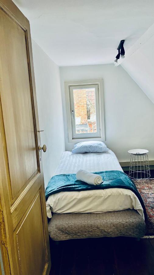 Efren'S Cosy House Hotel Брюж Екстериор снимка